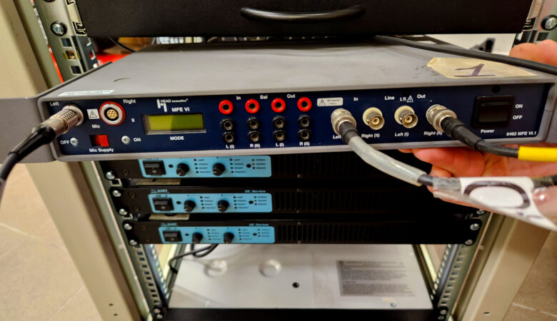 SOUND QUALITY TEST IN VEHICLE CAB